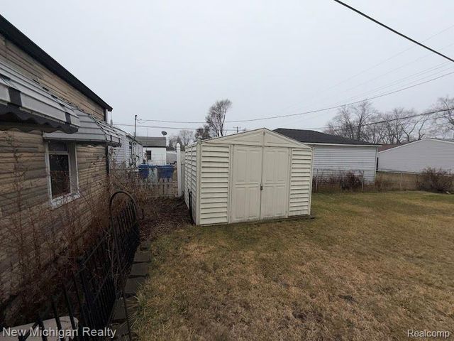 25845 Hayes Boulevard, Warren, MI 48089