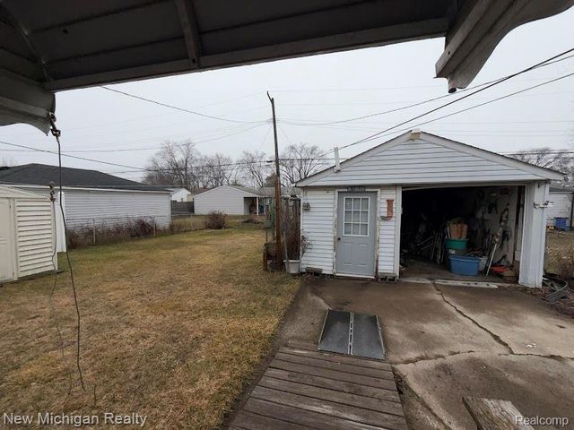 25845 Hayes Boulevard, Warren, MI 48089