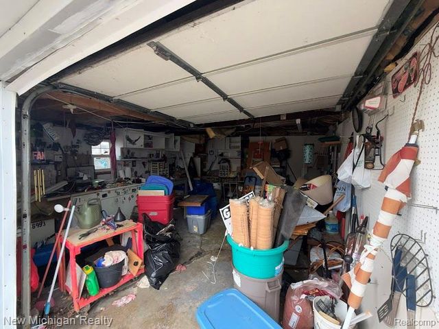 25845 Hayes Boulevard, Warren, MI 48089