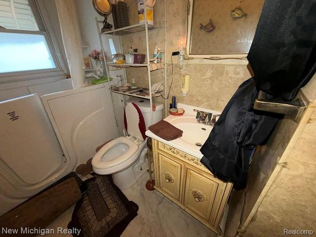 25845 Hayes Boulevard, Warren, MI 48089