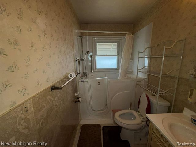 25845 Hayes Boulevard, Warren, MI 48089