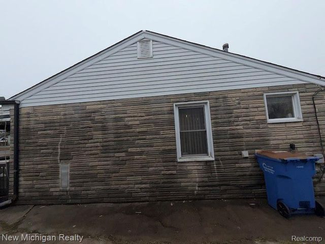 25845 Hayes Boulevard, Warren, MI 48089