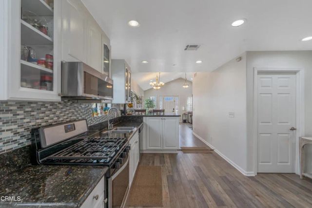 3233 Washington Place, Glendale, CA 91214