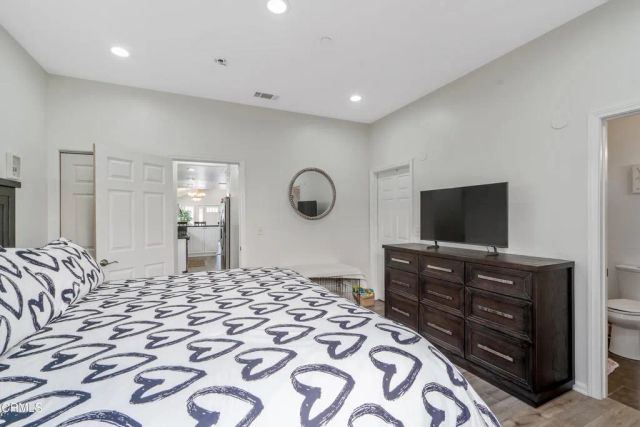 3233 Washington Place, Glendale, CA 91214