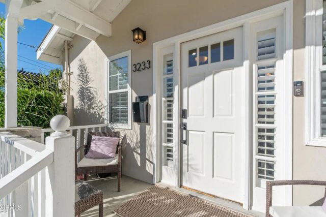 3233 Washington Place, Glendale, CA 91214