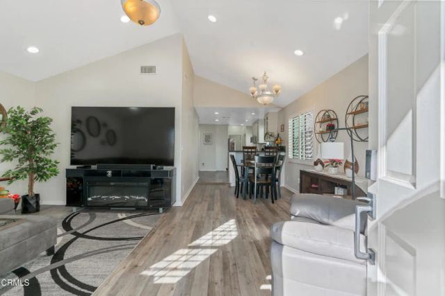 3233 Washington Place, Glendale, CA 91214