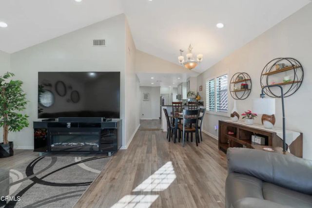 3233 Washington Place, Glendale, CA 91214