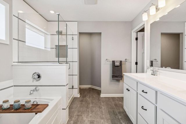 5562 130th Way N, Hugo, MN 55038