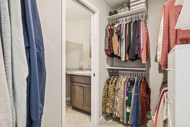 5562 130th Way N, Hugo, MN 55038