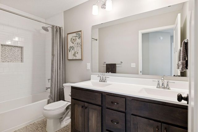 5562 130th Way N, Hugo, MN 55038