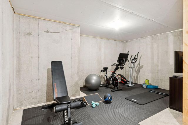 5562 130th Way N, Hugo, MN 55038