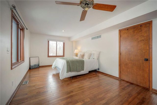 1606 Cypress Point Drive, Lawrence, KS 66047