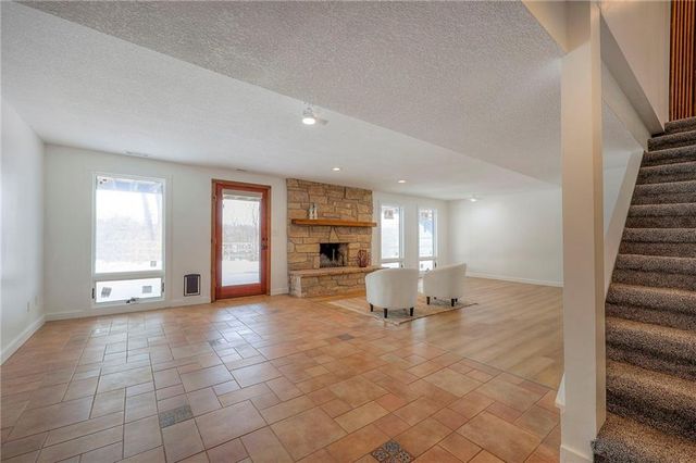 1606 Cypress Point Drive, Lawrence, KS 66047