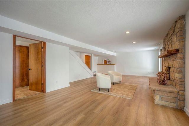 1606 Cypress Point Drive, Lawrence, KS 66047