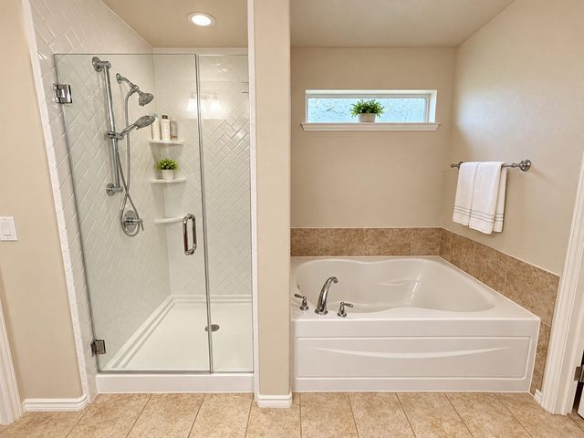 8126 Clover Leaf Drive, Rosenberg, TX 77469