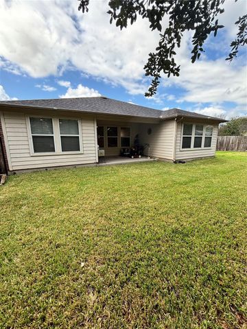 8126 Clover Leaf Drive, Rosenberg, TX 77469