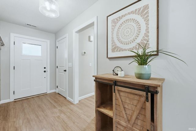 696 Eli Run Court, Angola, IN 46703