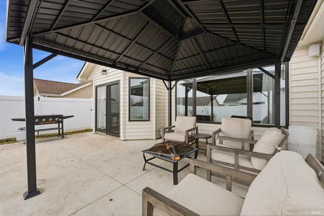 696 Eli Run Court, Angola, IN 46703