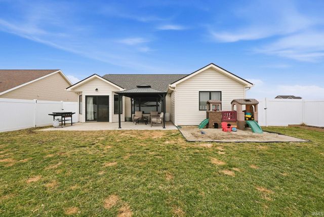 696 Eli Run Court, Angola, IN 46703