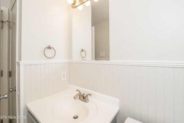 5608 Malmsbury Rd, Knoxville, TN 37921