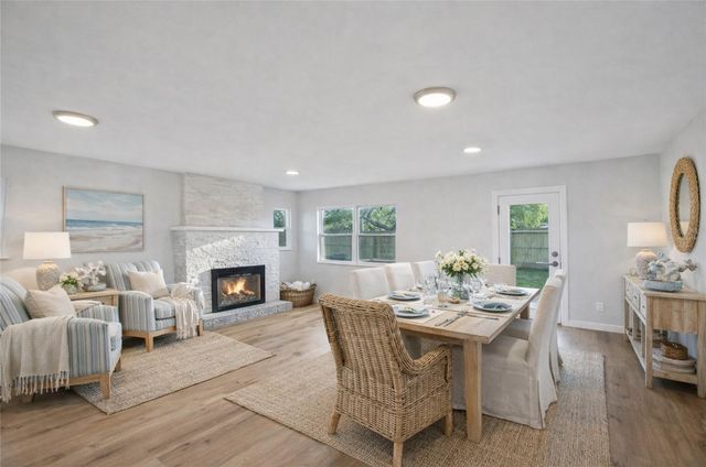 5995 44TH AVENUE N, St Petersburg, FL 33709