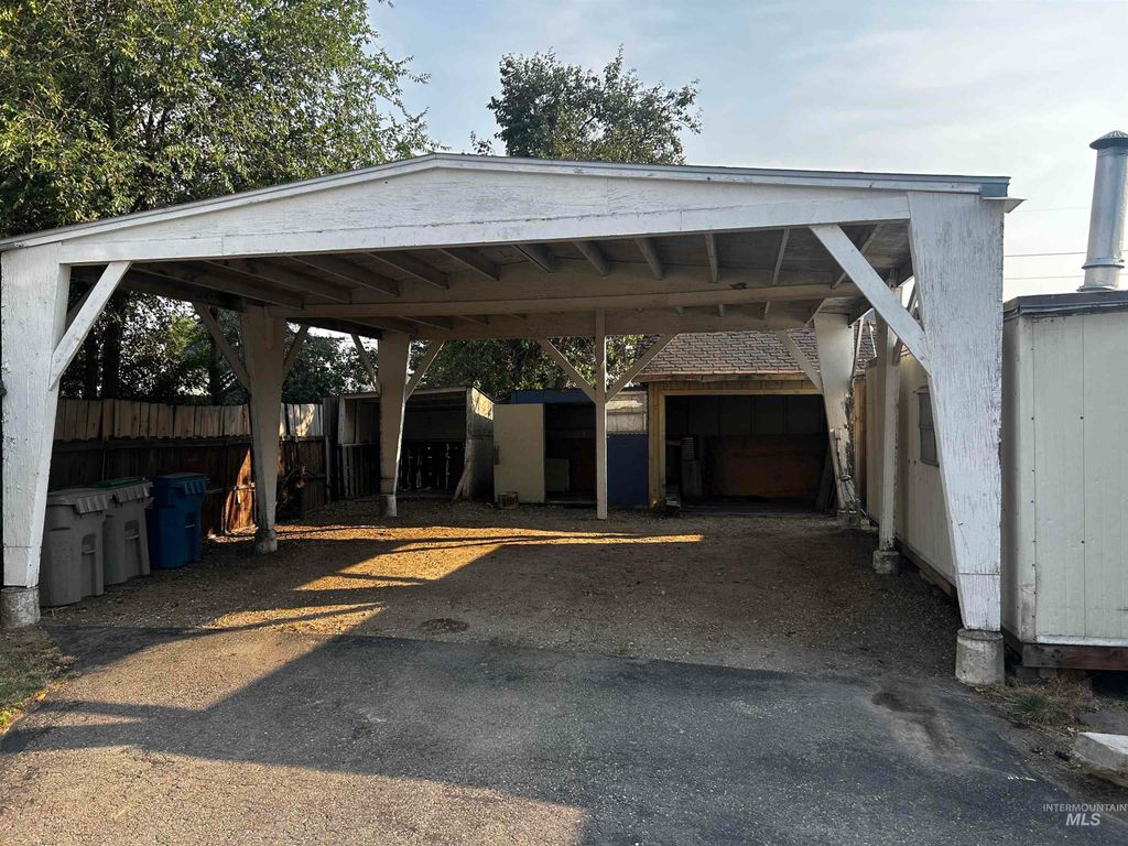 10165 W Claudia Rd, Boise, ID 83714 photo 4