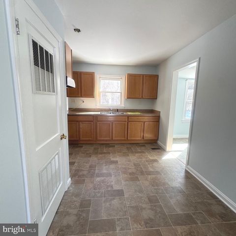 11370 RIDGE RD, King George, VA 22485