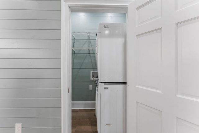 5036 Golden Forest Drive, Houston, TX 77091