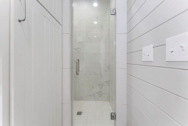 5036 Golden Forest Drive, Houston, TX 77091