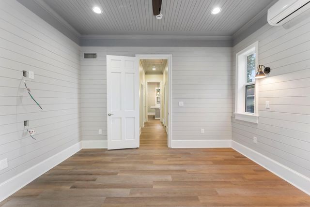 5036 Golden Forest Drive, Houston, TX 77091