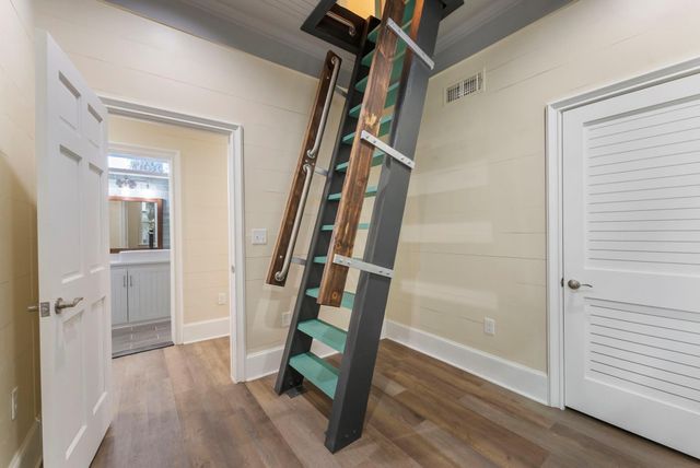 5036 Golden Forest Drive, Houston, TX 77091