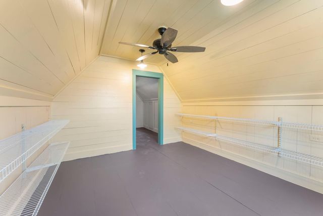 5036 Golden Forest Drive, Houston, TX 77091