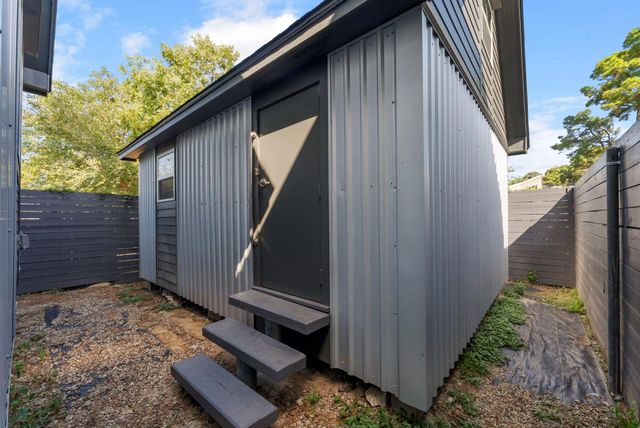 5036 Golden Forest Drive, Houston, TX 77091