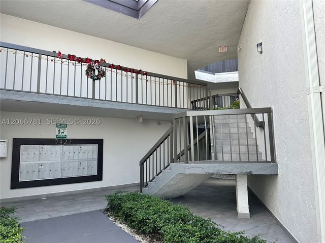 9427 Fontainebleau Blvd 102-34, Miami, FL 33172