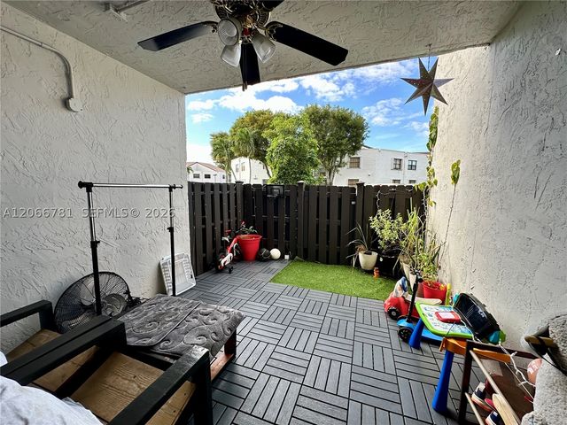 9427 Fontainebleau Blvd 102-34, Miami, FL 33172