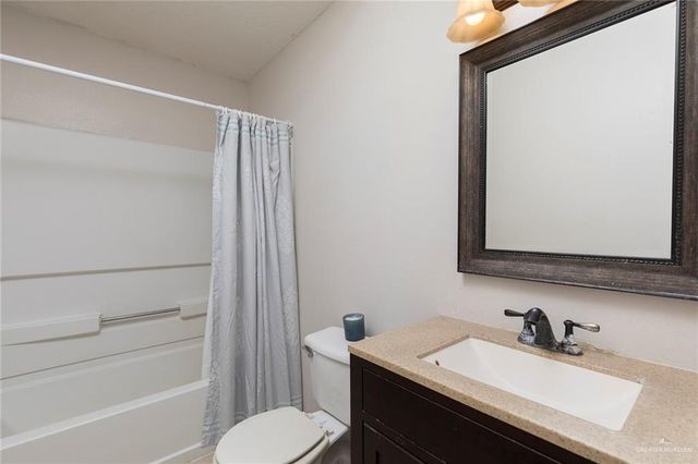 2912 Northwestern Avenue, Mcallen, TX 78504