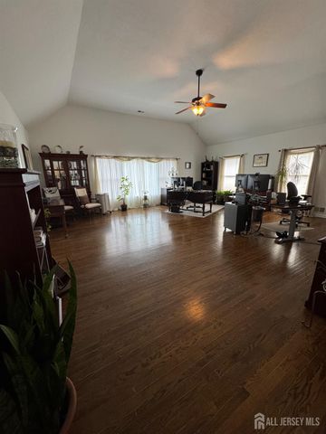 630 Valley Road, Long Hill, NJ 07933