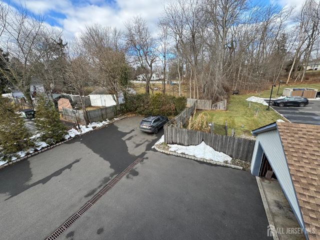 630 Valley Road, Long Hill, NJ 07933
