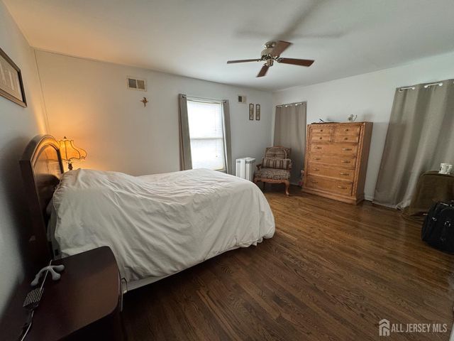 630 Valley Road, Long Hill, NJ 07933