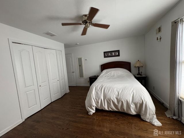 630 Valley Road, Long Hill, NJ 07933