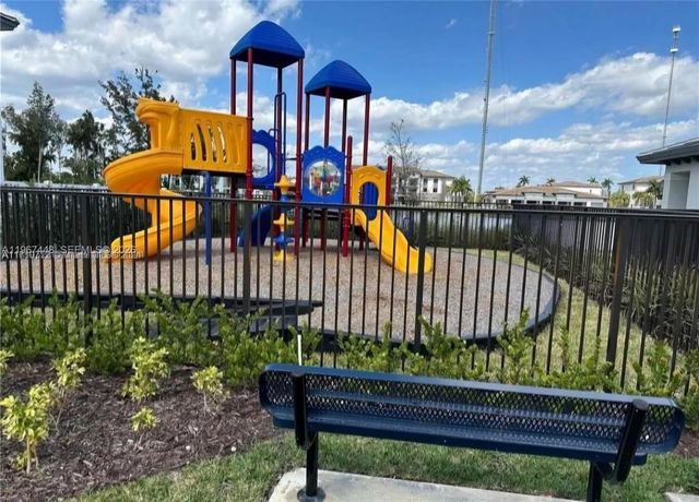 20366 NW 4th Path, Miami Gardens, FL 33169