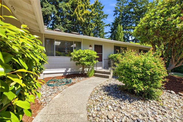 8841 Timber Loop SE, Olympia, WA 98513