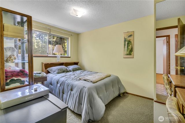 8841 Timber Loop SE, Olympia, WA 98513