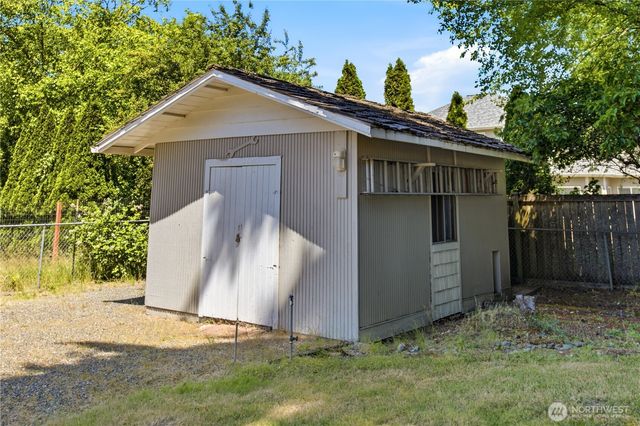 8841 Timber Loop SE, Olympia, WA 98513
