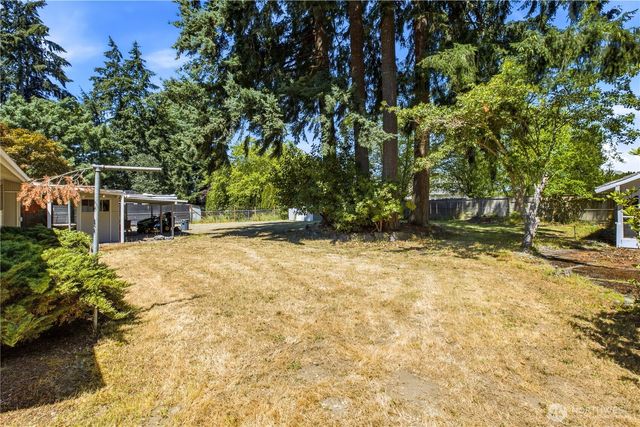 8841 Timber Loop SE, Olympia, WA 98513