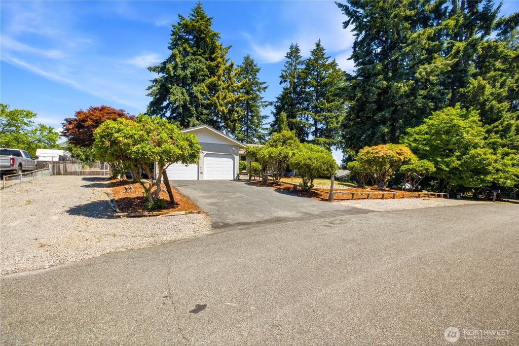 8841 Timber Loop SE, Olympia, WA 98513
