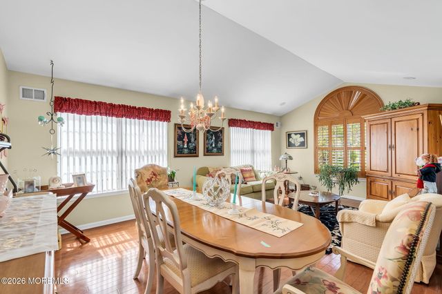 3 Wellington Lane, Lakewood, NJ 08701