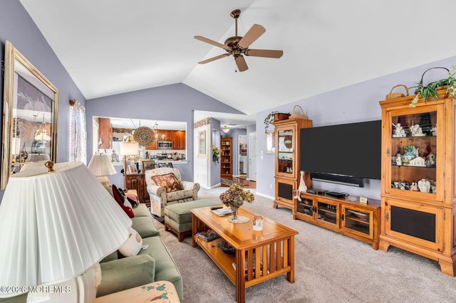 3 Wellington Lane, Lakewood, NJ 08701