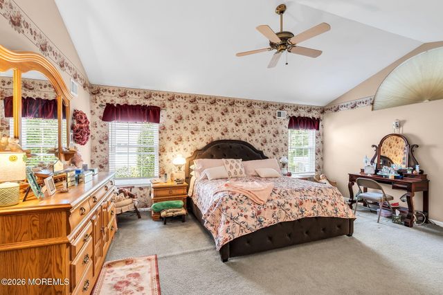 3 Wellington Lane, Lakewood, NJ 08701