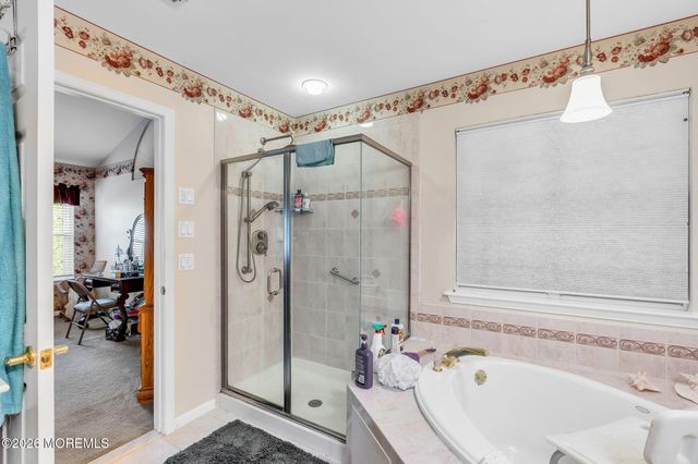 3 Wellington Lane, Lakewood, NJ 08701